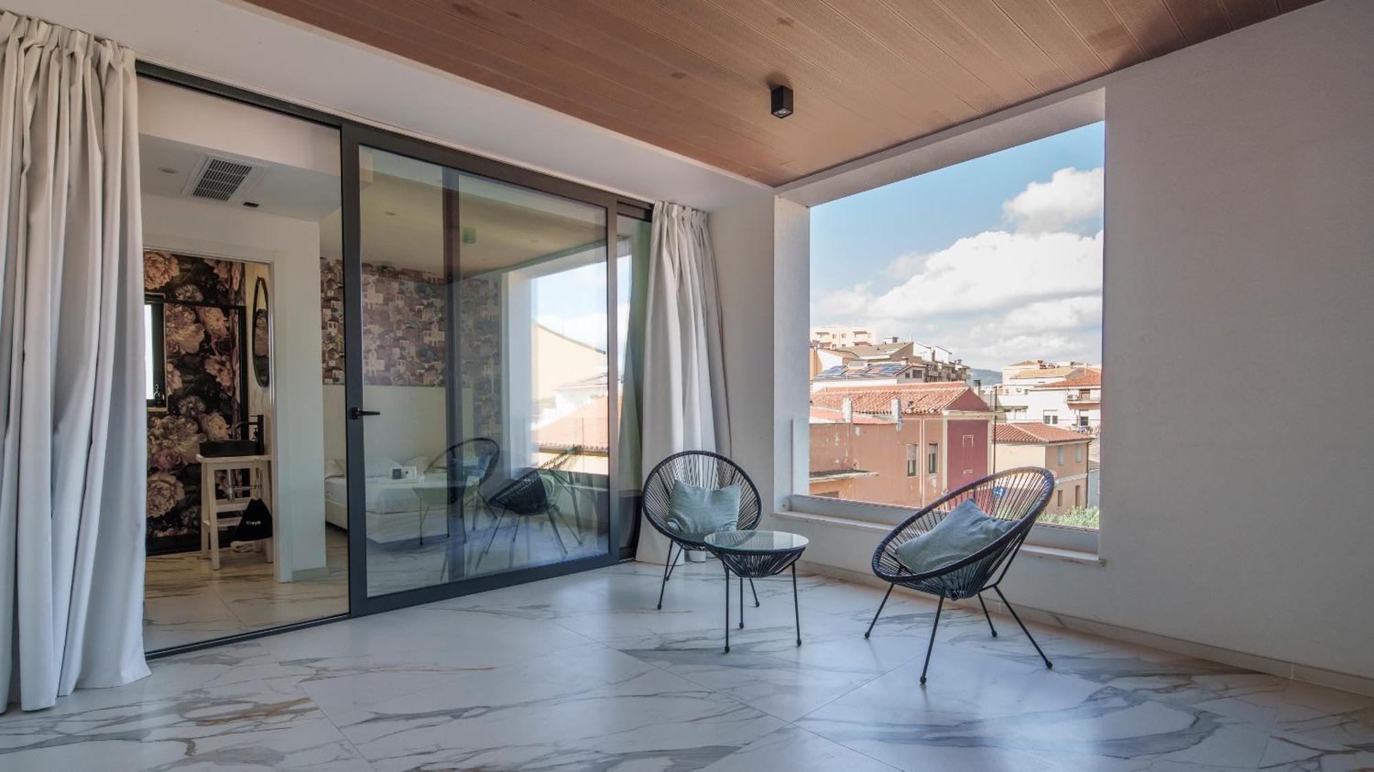 Welcomely - Affittacamere Seamphony Light Rooms Olbia Esterno foto